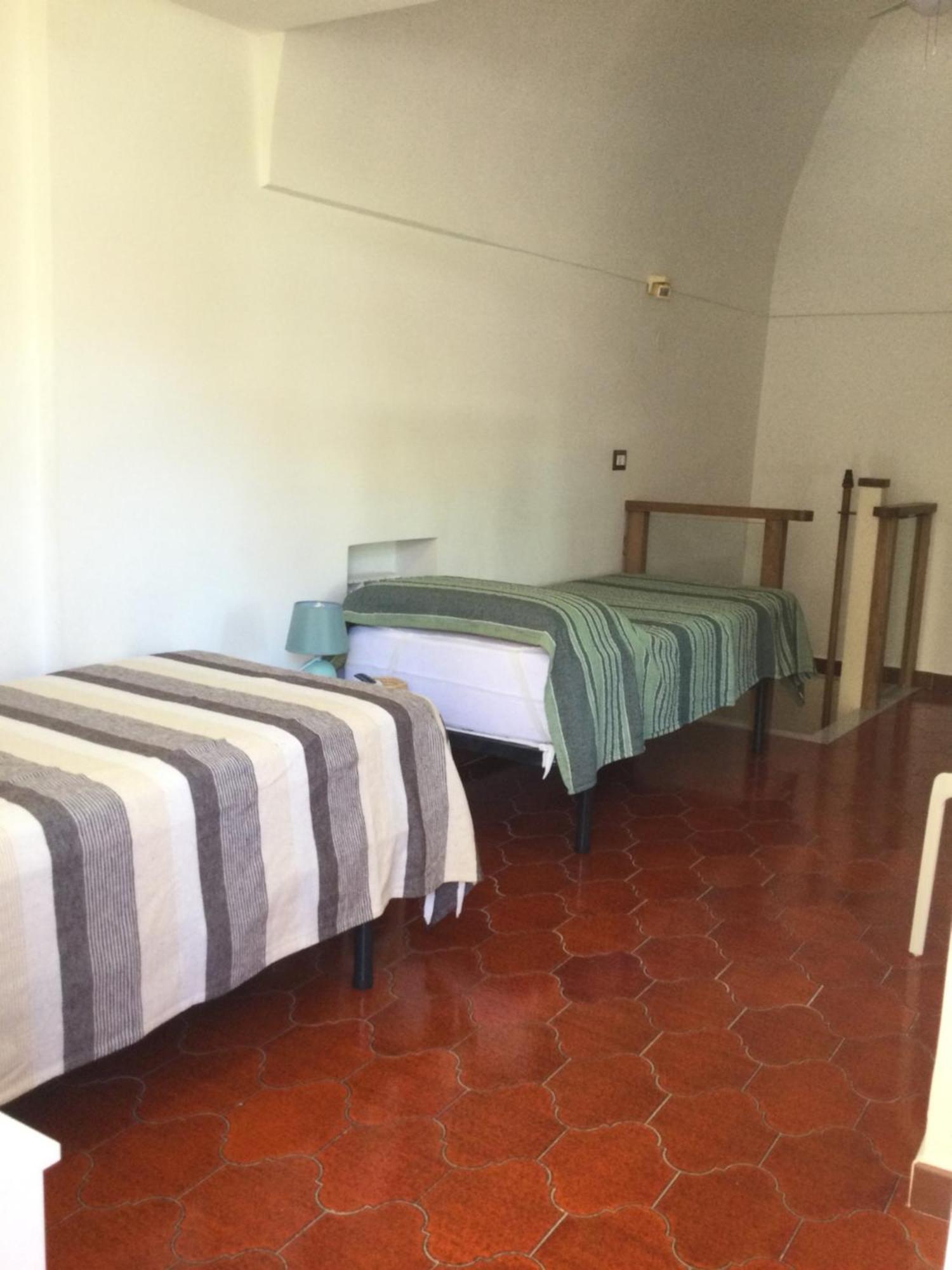 Oplontis' Garden - Holiday Apartment Near Pompeii ตอร์เร อันนุนซิอาตา ภายนอก รูปภาพ